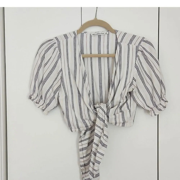 Abercrombie and Fitch Striped Linen Blend Top Blouse size M - Picture 1 of 8
